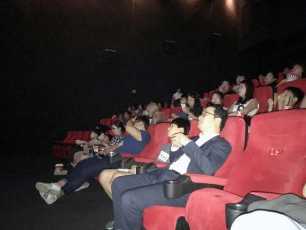 "예수는 역사다" 단체영화관람
