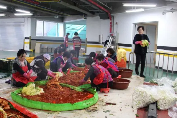 이웃 사랑 김장담그기