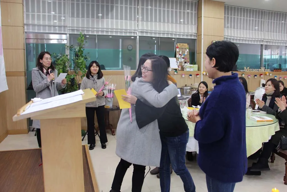 마더와이즈 '자유' 종강