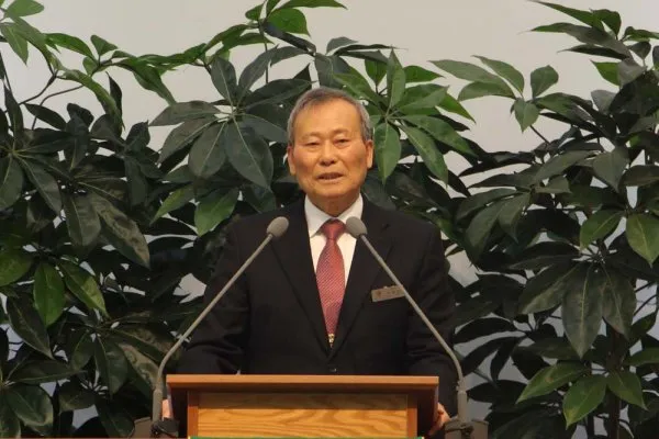 이용원, 최윤영 장로 은퇴찬하예배